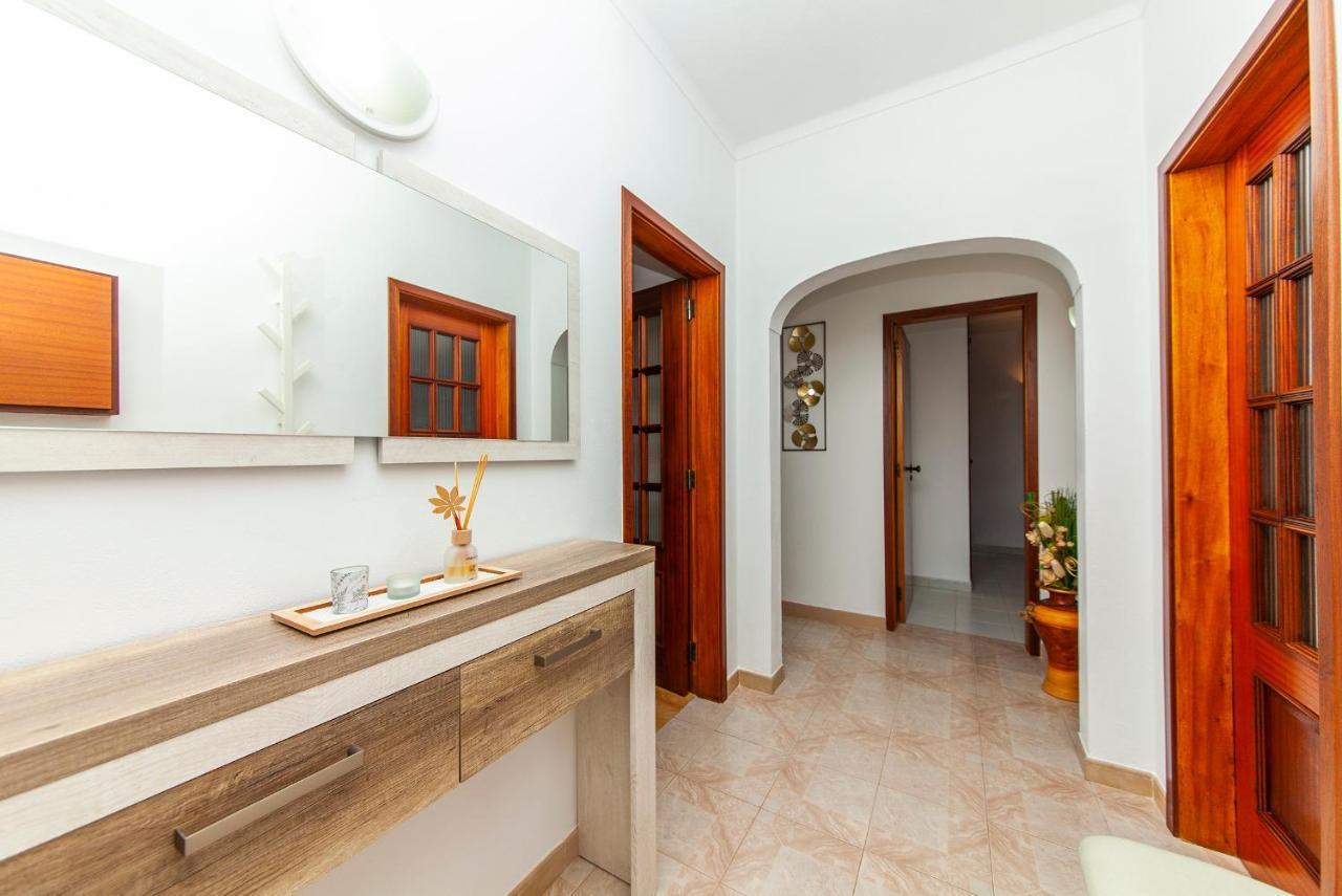 הוילה לאגוּ‏ש D02 - Carrob Street House מראה חיצוני תמונה